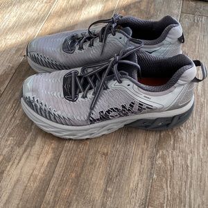 Hoka Mens Arahi Size 9.5